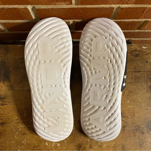 Under Armour Unisex UA Ignite Select “PRIDE” 3027254-001 Men’s Size 13 W 14.5 - Picture 8 of 9